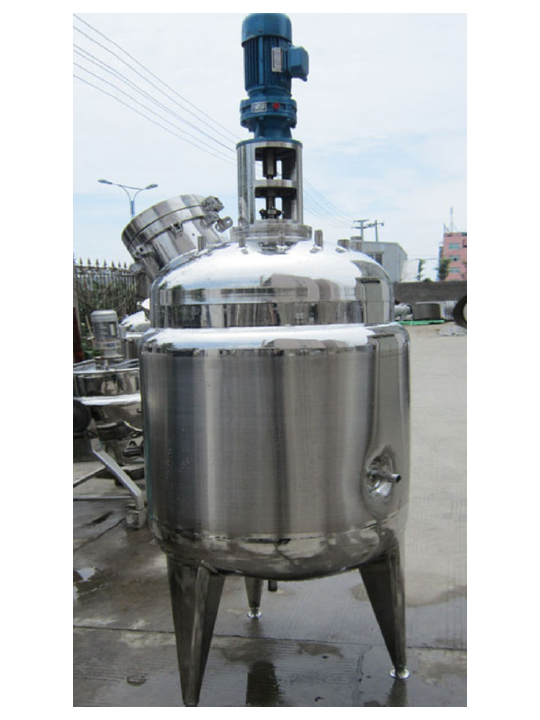 Nerezová nádrž – duplikátor o objemu  1000 litrů s míchadlem